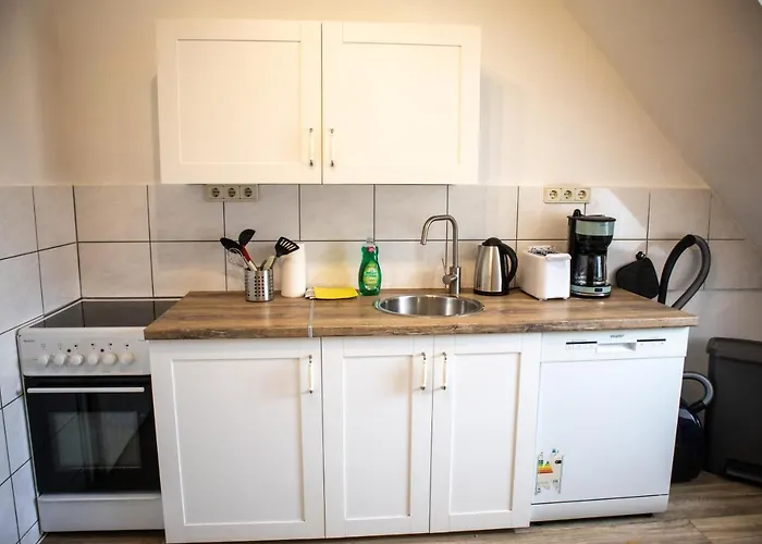 Wohnung Fuer 4 Gaeste In Laatzen Messe- Und Citynah